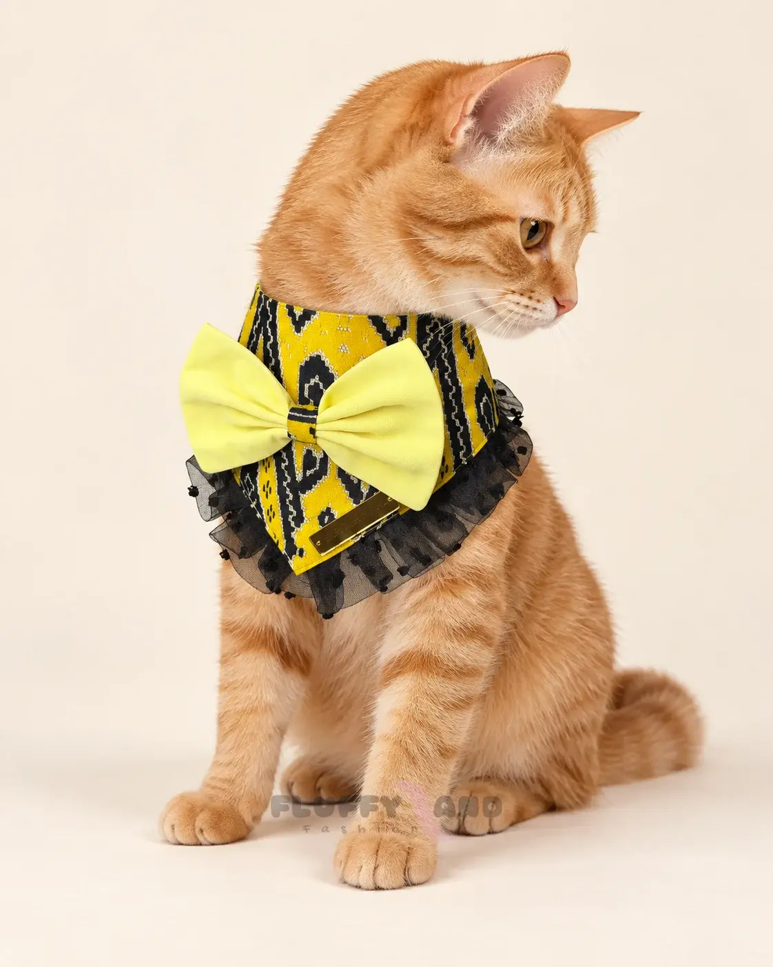 Ruffle Collar